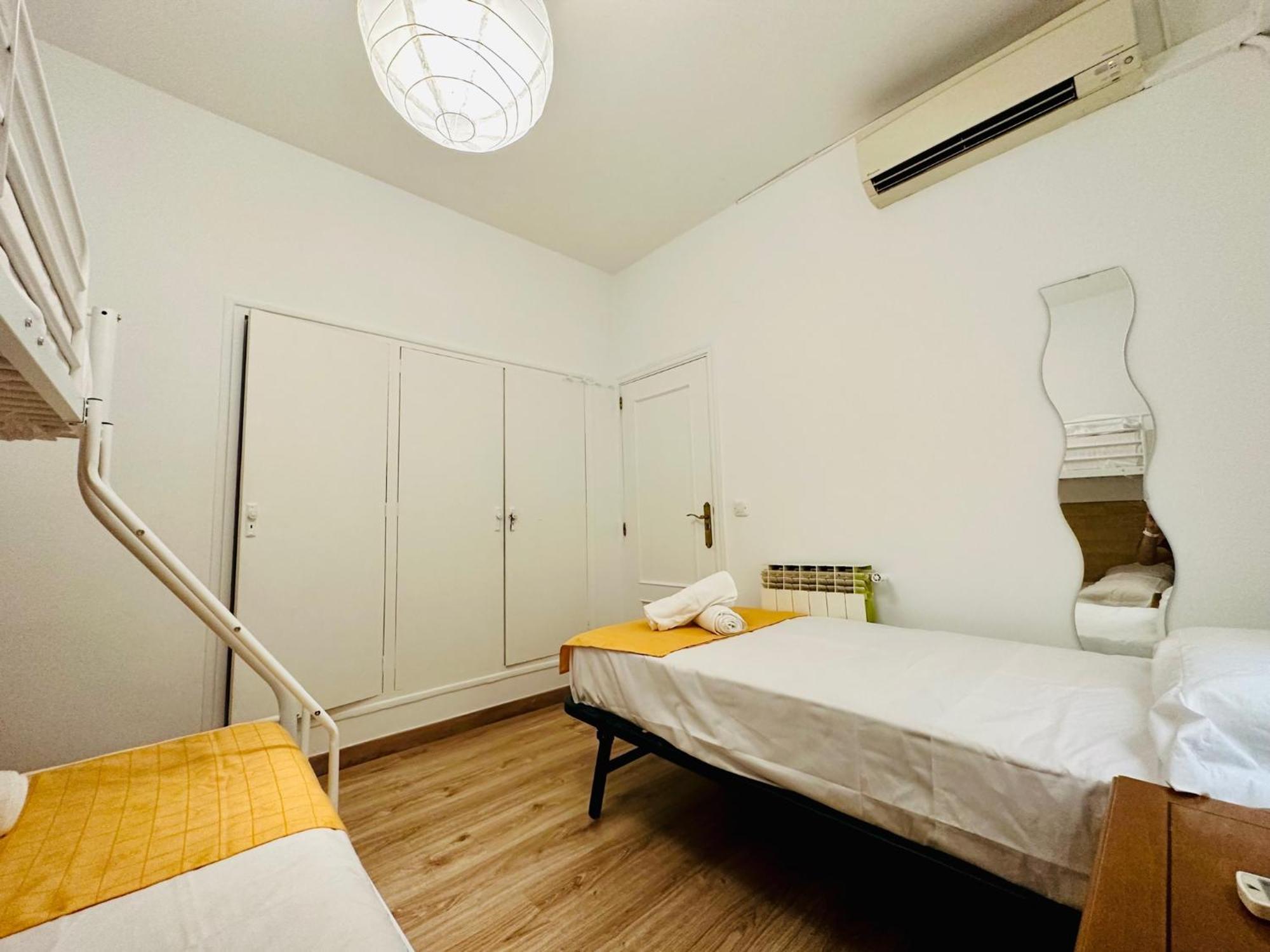 Punta Me Rooms In Madrid Downtown ภายนอก รูปภาพ